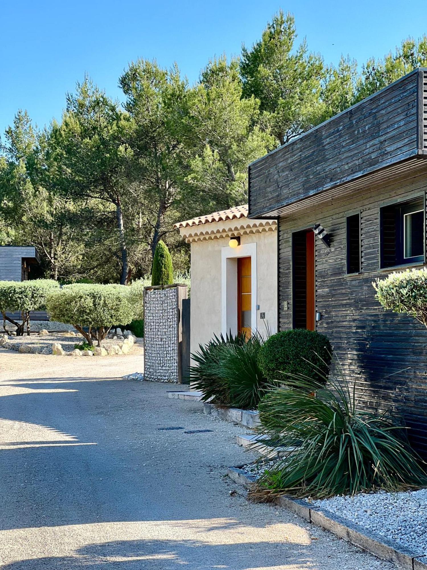 Mas Des Cigales Bed and Breakfast Orgon Eksteriør billede